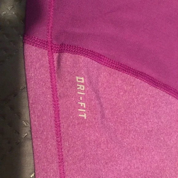 Nike pro dri-fit tank - Picture 3 of 3